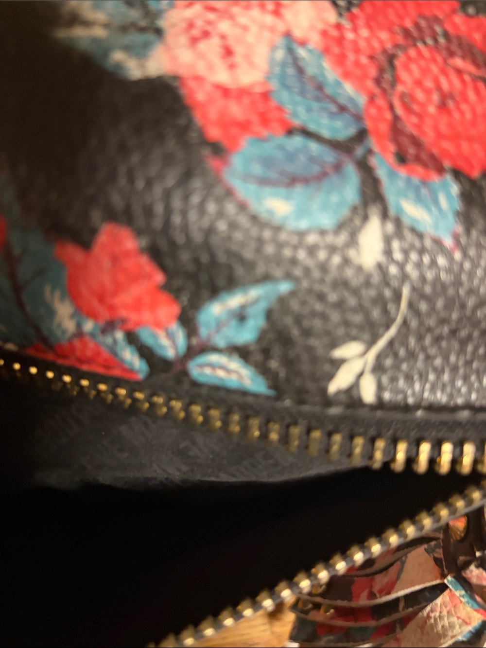 Steve Madden Black Floral Crossbody with Tassel GUC. Call-out- Rubbing - Picture 10 of 13